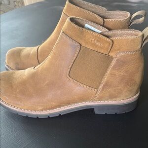 Clarks Tan Chukka Boots Suede Classic Design